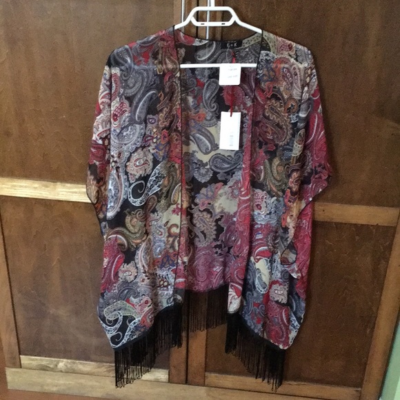 E & K clothing kimono. - Picture 7 of 7